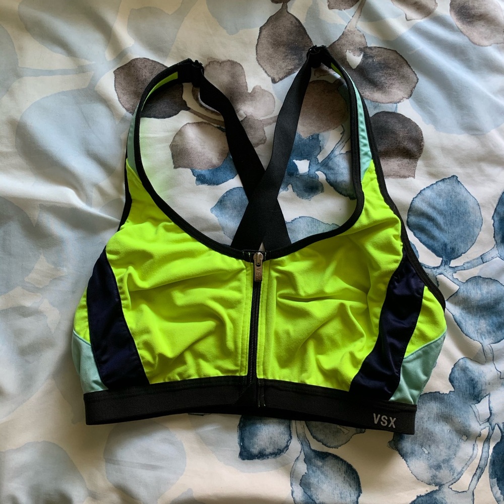 Victoria Secret Sports Bra